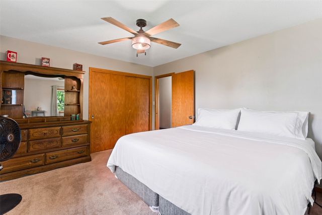 800 School Street, Stanhope, IA 50246