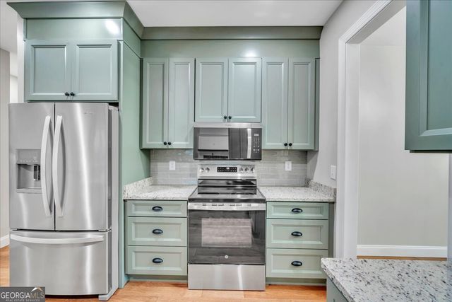 312 Hickory Glen, Centerville, GA 31028