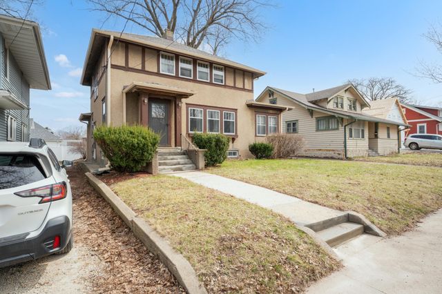 116 11th Avenue NW, Rochester, MN 55901