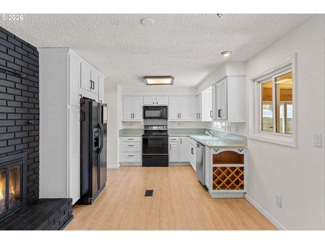 18450 Sw DELINE St, Beaverton, OR 97078