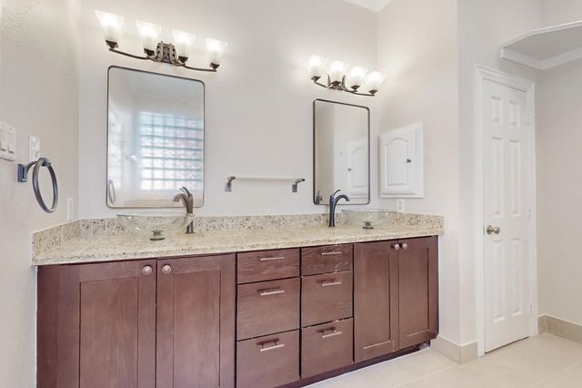 7520 Sweetgum Drive, Irving, TX 75063