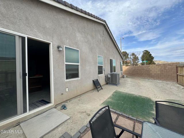 2446 Lugar Hermoso Court, Rosamond, CA 93560