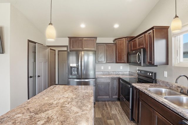 604 CIVIL WAY, Box Elder, SD 57719