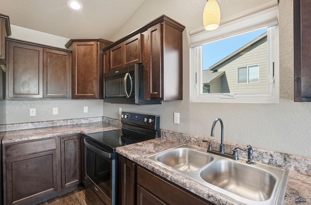 604 CIVIL WAY, Box Elder, SD 57719