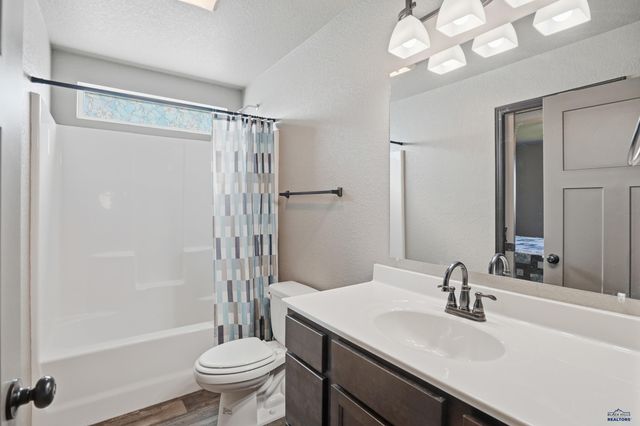 604 CIVIL WAY, Box Elder, SD 57719