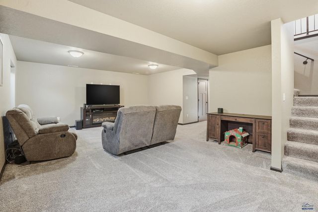 604 CIVIL WAY, Box Elder, SD 57719