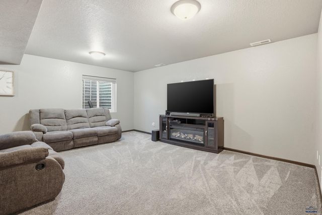604 CIVIL WAY, Box Elder, SD 57719