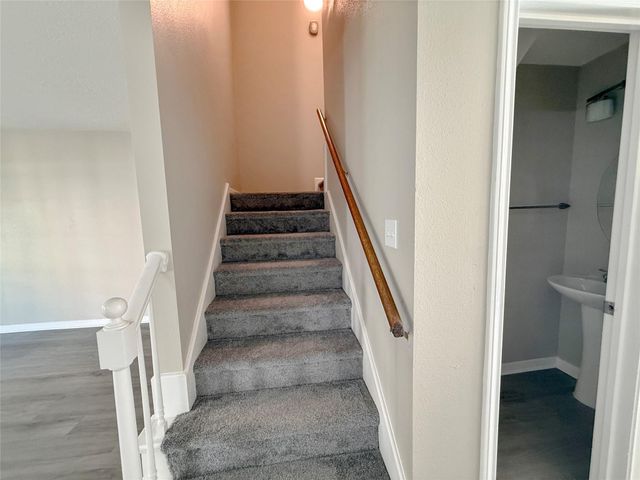 2115 Winrock Boulevard 40, Houston, TX 77057