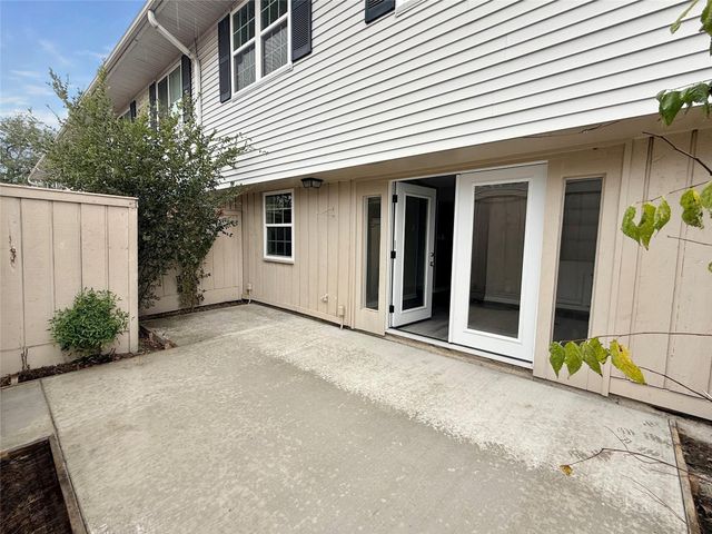 2115 Winrock Boulevard 40, Houston, TX 77057