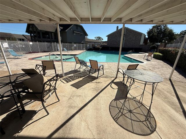 2115 Winrock Boulevard 40, Houston, TX 77057