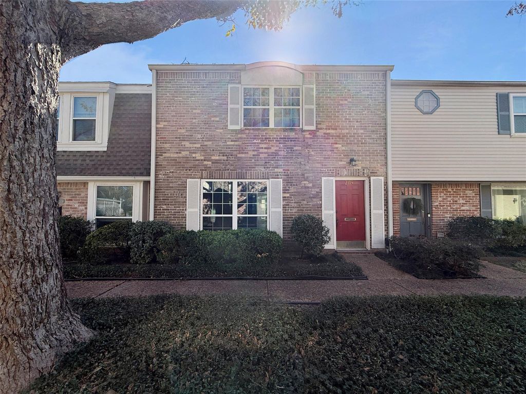 2115 Winrock Boulevard 40, Houston, TX 77057