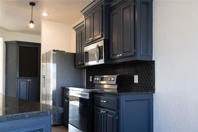 39 NE Deerfield Drive, Elgin, OK 73538
