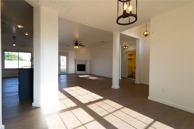 39 NE Deerfield Drive, Elgin, OK 73538