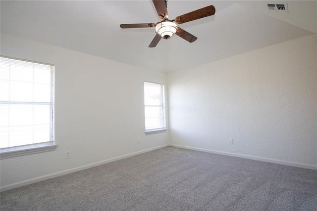 39 NE Deerfield Drive, Elgin, OK 73538