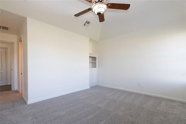 39 NE Deerfield Drive, Elgin, OK 73538