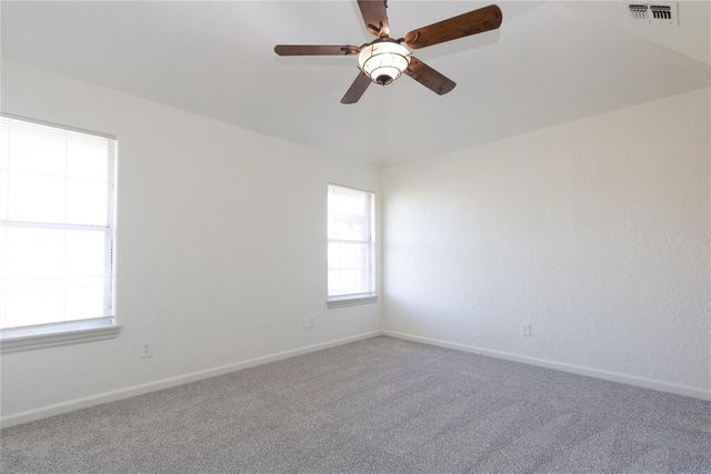 39 NE Deerfield Drive, Elgin, OK 73538
