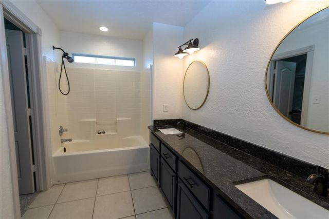 39 NE Deerfield Drive, Elgin, OK 73538