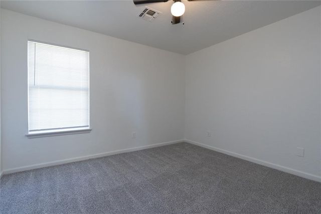 39 NE Deerfield Drive, Elgin, OK 73538