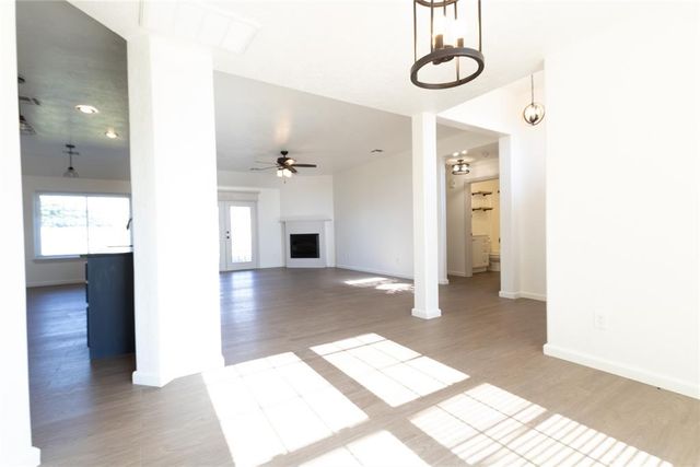39 NE Deerfield Drive, Elgin, OK 73538