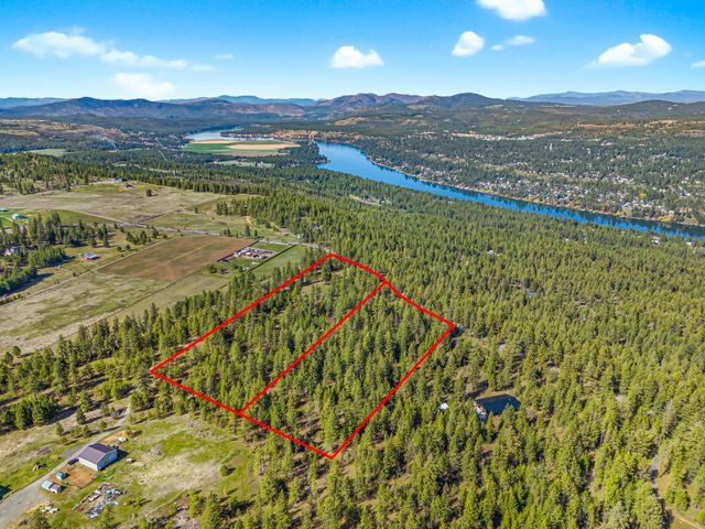 133XX W Pine Bluff Rd, Nine Mile Falls, WA 99026 property photo