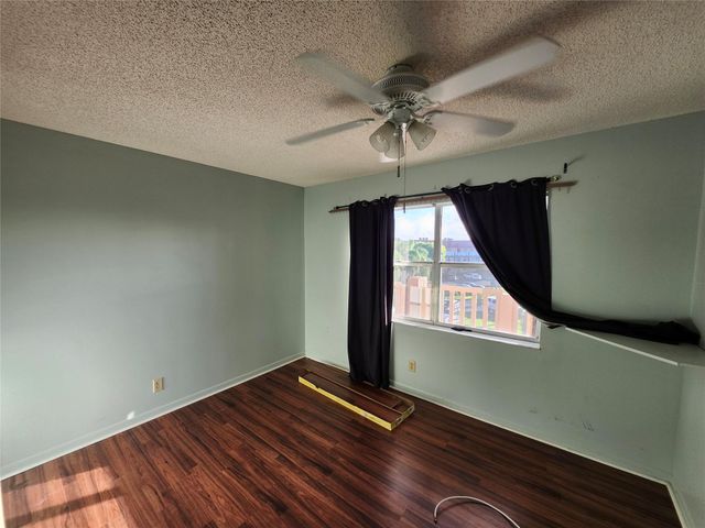 9661 SUNRISE LAKES BLVD 302, Sunrise, FL 33322