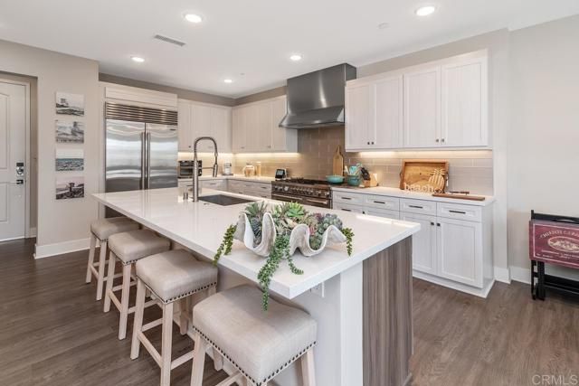 800 Grand Avenue 105, Carlsbad, CA 92008