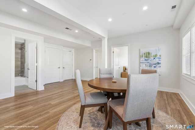 82 Wall Street 200, Madison, CT 06443