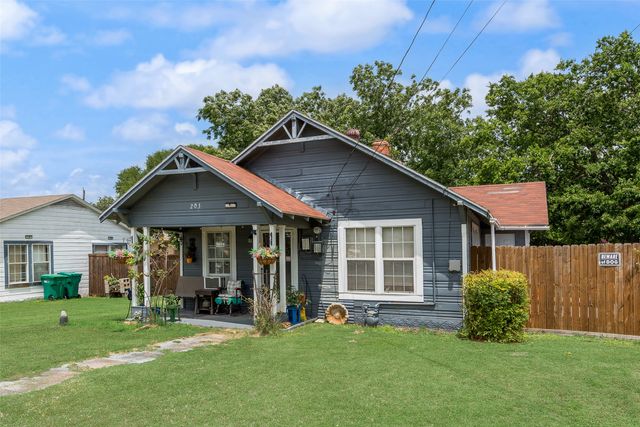 203 Wilson Street, Cedar Hill, TX 75104