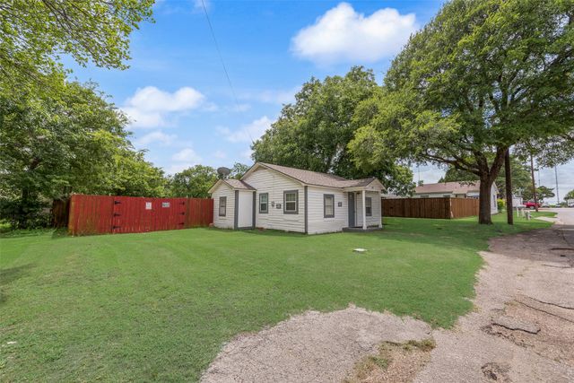 203 Wilson Street, Cedar Hill, TX 75104