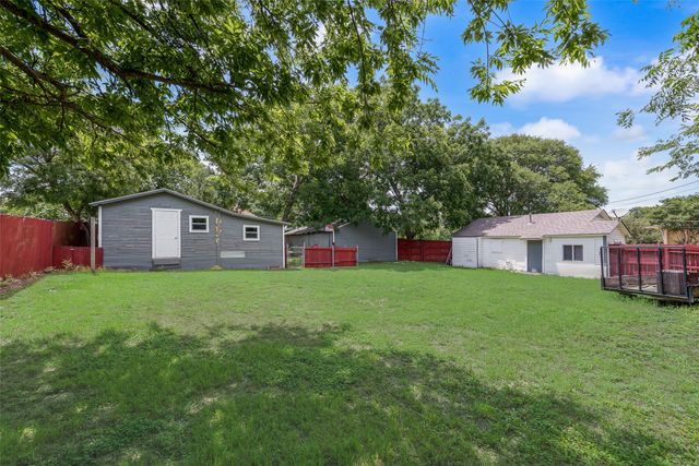 203 Wilson Street, Cedar Hill, TX 75104