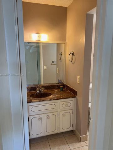 13390 NE 7th Ave 205, North Miami, FL 33161