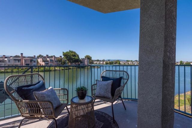 500 Baltic Circle 524, Redwood City, CA 94065