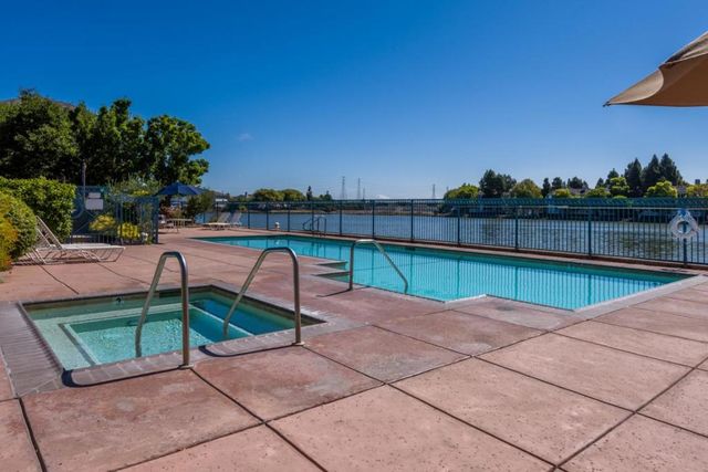 500 Baltic Circle 524, Redwood City, CA 94065