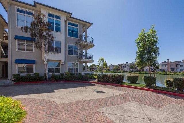 500 Baltic Circle 524, Redwood City, CA 94065