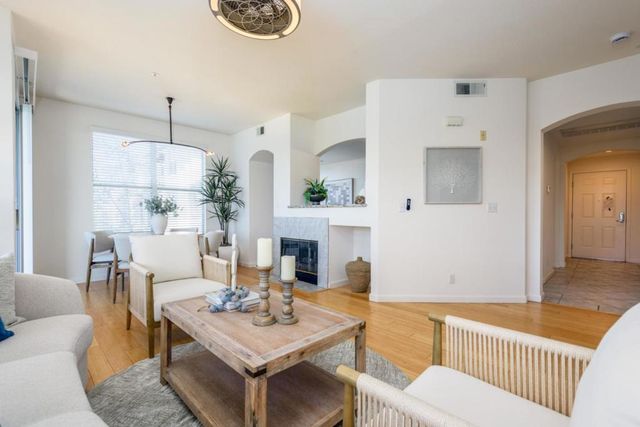 500 Baltic Circle 524, Redwood City, CA 94065