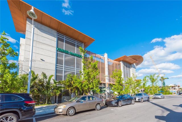 1729 Lenox Ave, Miami Beach, FL 33139