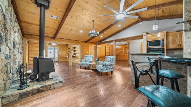 16120 Brown Road, Waller, TX 77484