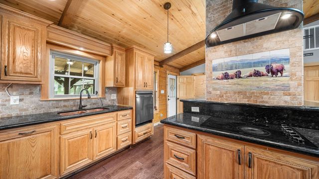 16120 Brown Road, Waller, TX 77484