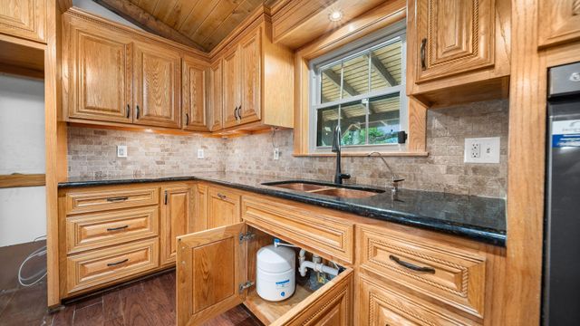 16120 Brown Road, Waller, TX 77484