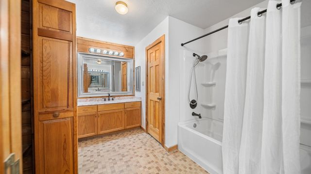 16120 Brown Road, Waller, TX 77484