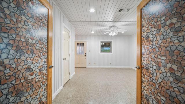 16120 Brown Road, Waller, TX 77484