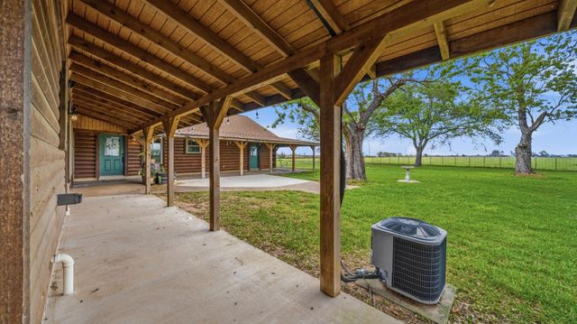 16120 Brown Road, Waller, TX 77484