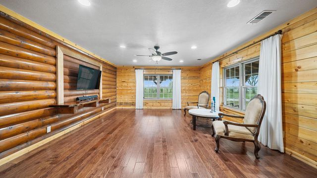 16120 Brown Road, Waller, TX 77484