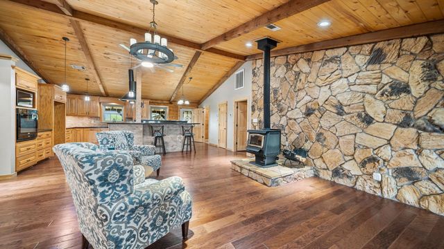 16120 Brown Road, Waller, TX 77484