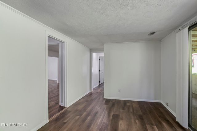 610 E Race St, Kingston, TN 37763