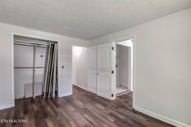 610 E Race St, Kingston, TN 37763