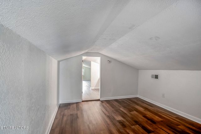 610 E Race St, Kingston, TN 37763