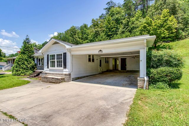 610 E Race St, Kingston, TN 37763