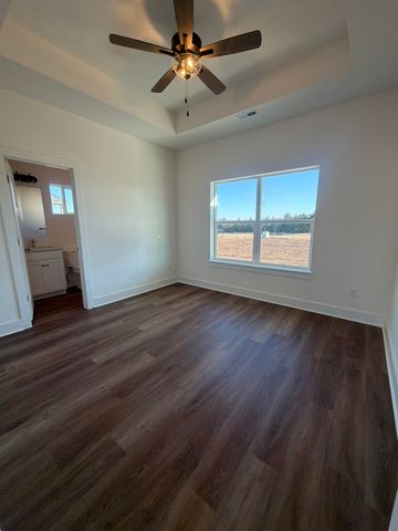 1145 Trek Cir, Goddard, KS 67052