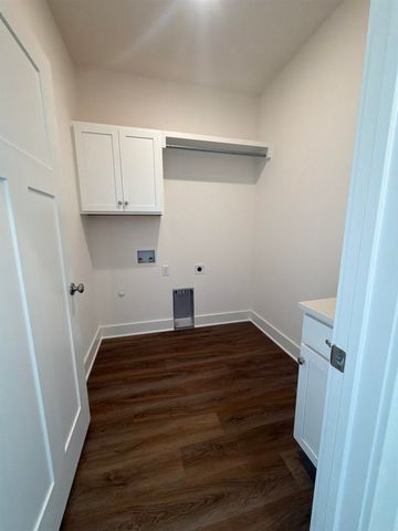 1145 Trek Cir, Goddard, KS 67052